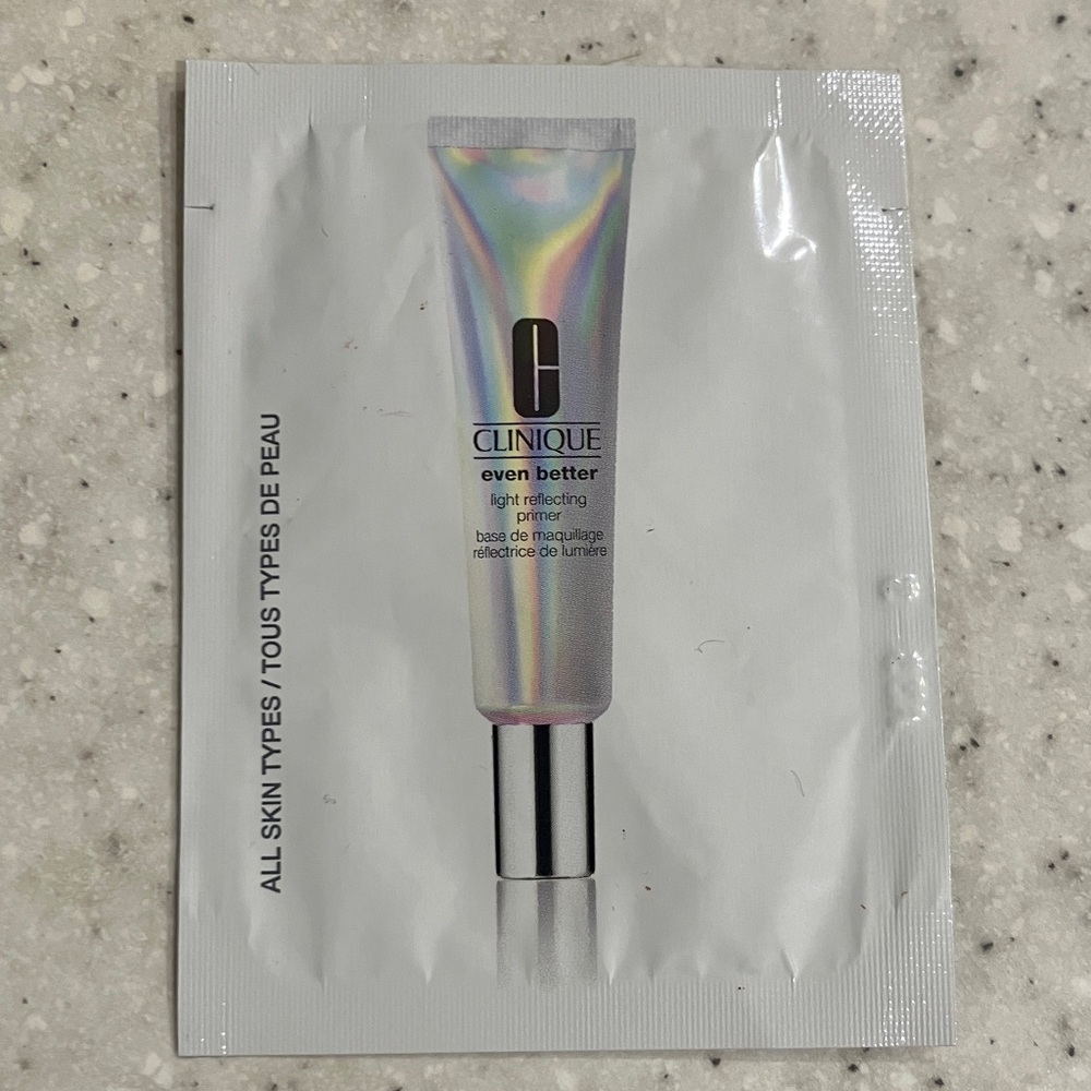 THIS BAG CONTAINS MY FACE Bundle - Facial Mask, Primer, 2 Eye Gels, 3 Lipsticks - Picture 8 of 15